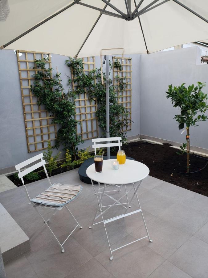 Modern & Cozy Studio W/ Backyard Near City Center 레메소스 외부 사진