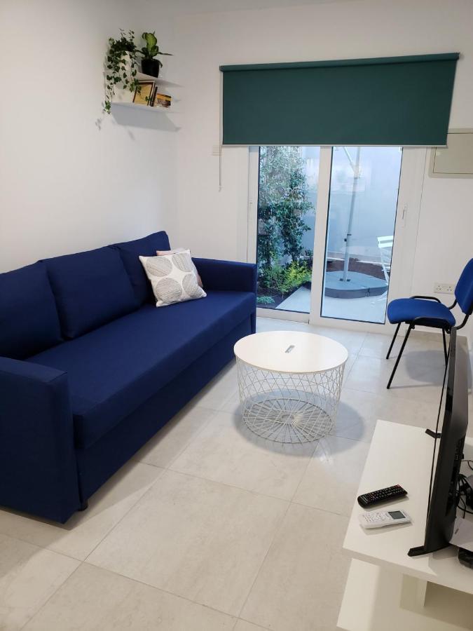 Modern & Cozy Studio W/ Backyard Near City Center 레메소스 외부 사진